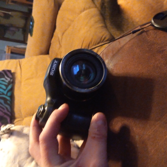 Sony cybershot 20.1 mega pixels DSH-H200 - Picture 3 of 3